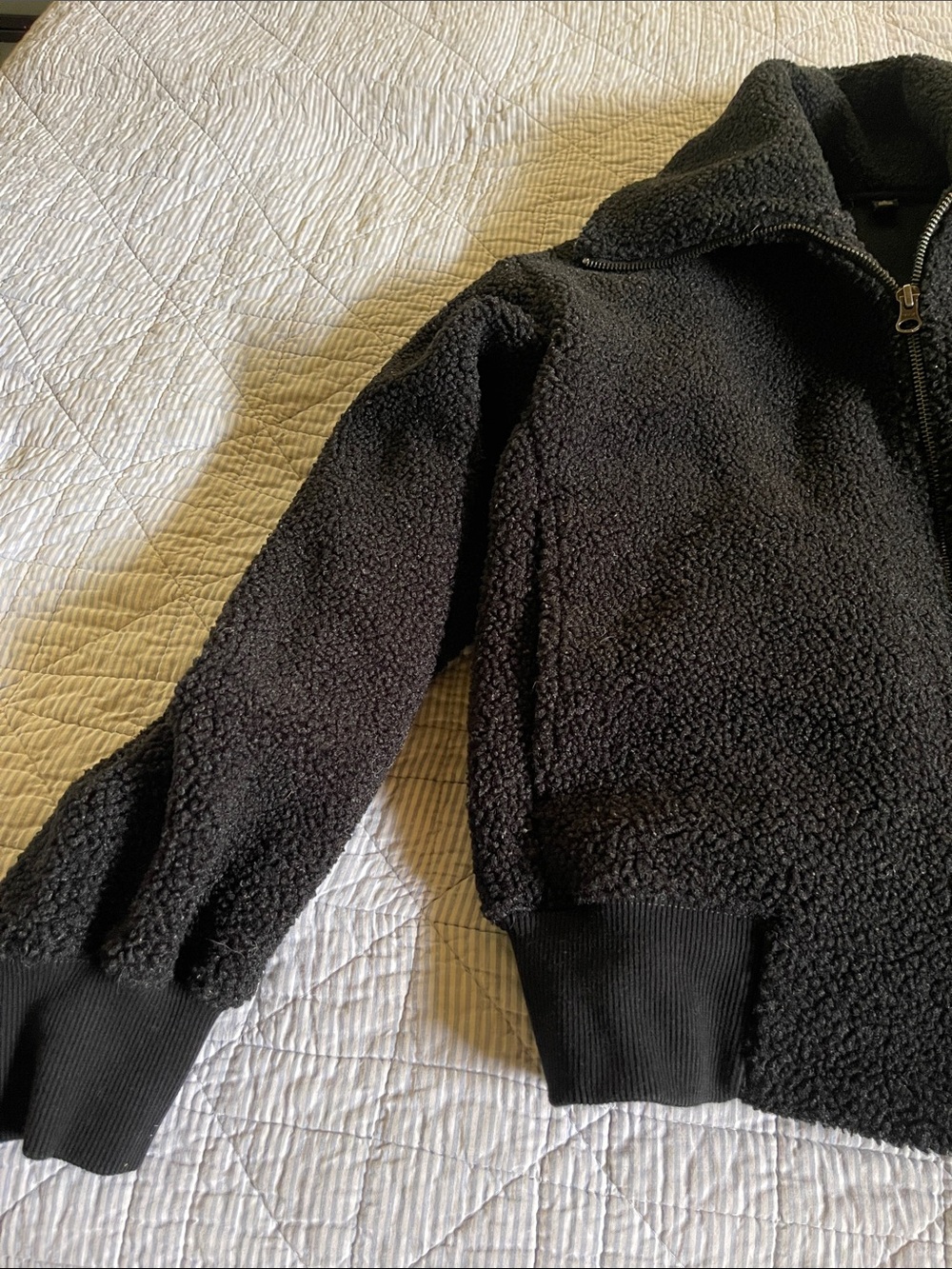 Uniqlo Black Kids Sherpa Zip-Up Jacket